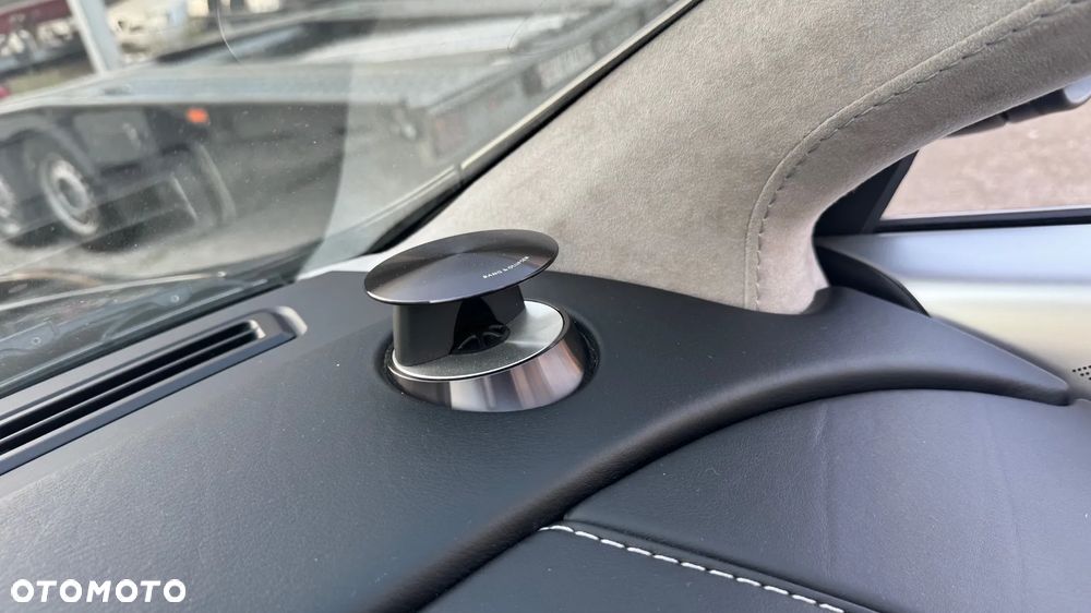 Aston Martin DBS Cabrio Touchtronic Carbon Edition - 32
