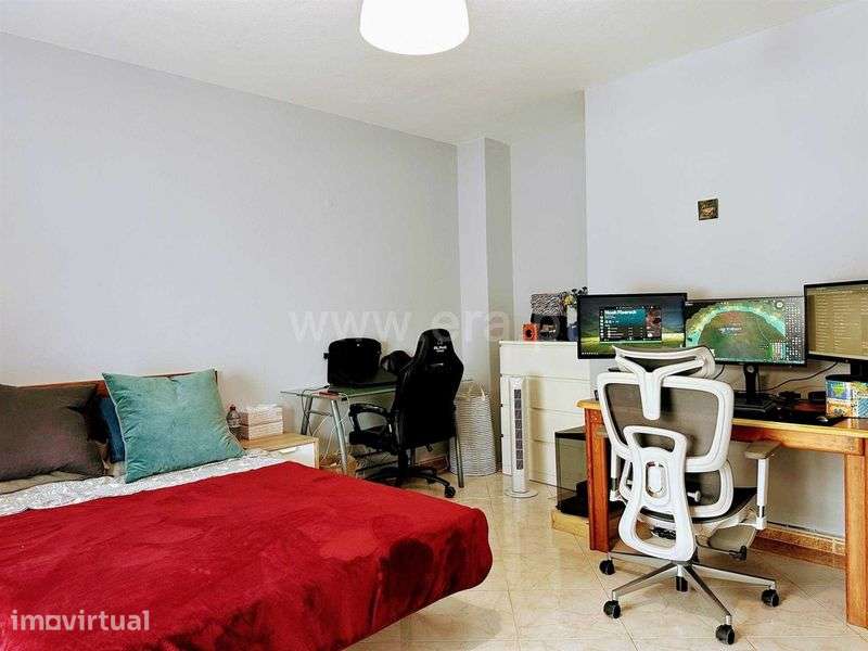 Vendo apartamento usado e renovado  | T2+1, em Loulé - Grande imagem: 4/9