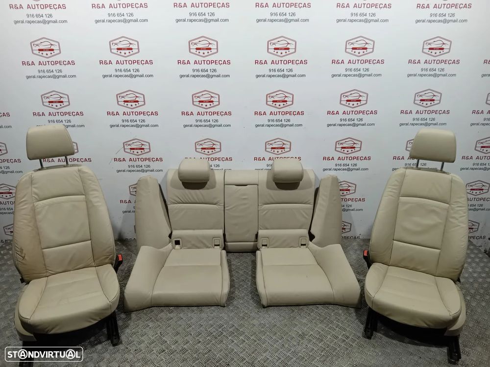 Conjunto Bancos BMW Série 3 Coupé E92 em Pele Original - 1