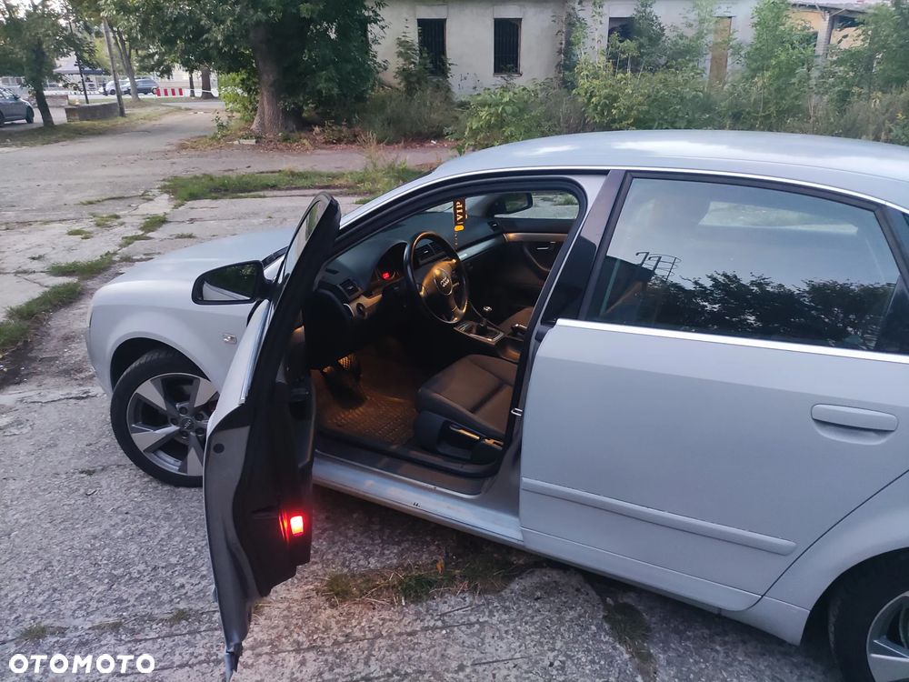 Audi A4 Limousine 1.8T Quattro - 11