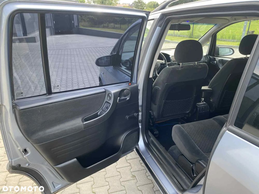 Opel Zafira 1.8 16V Elegance - 12