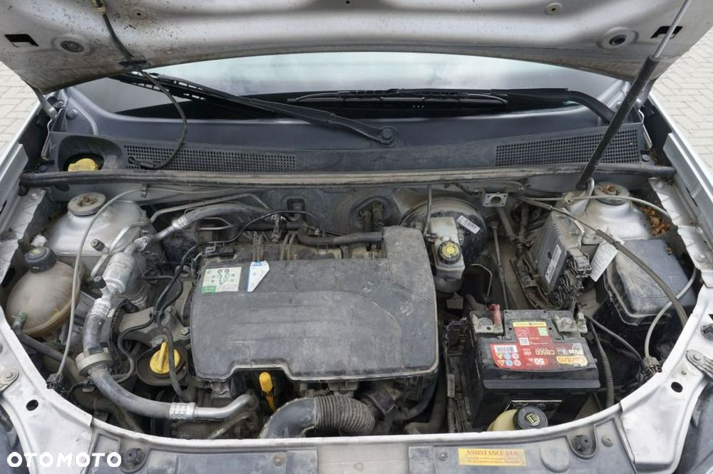 Dacia Logan 1.2 16V Ambiance - 12