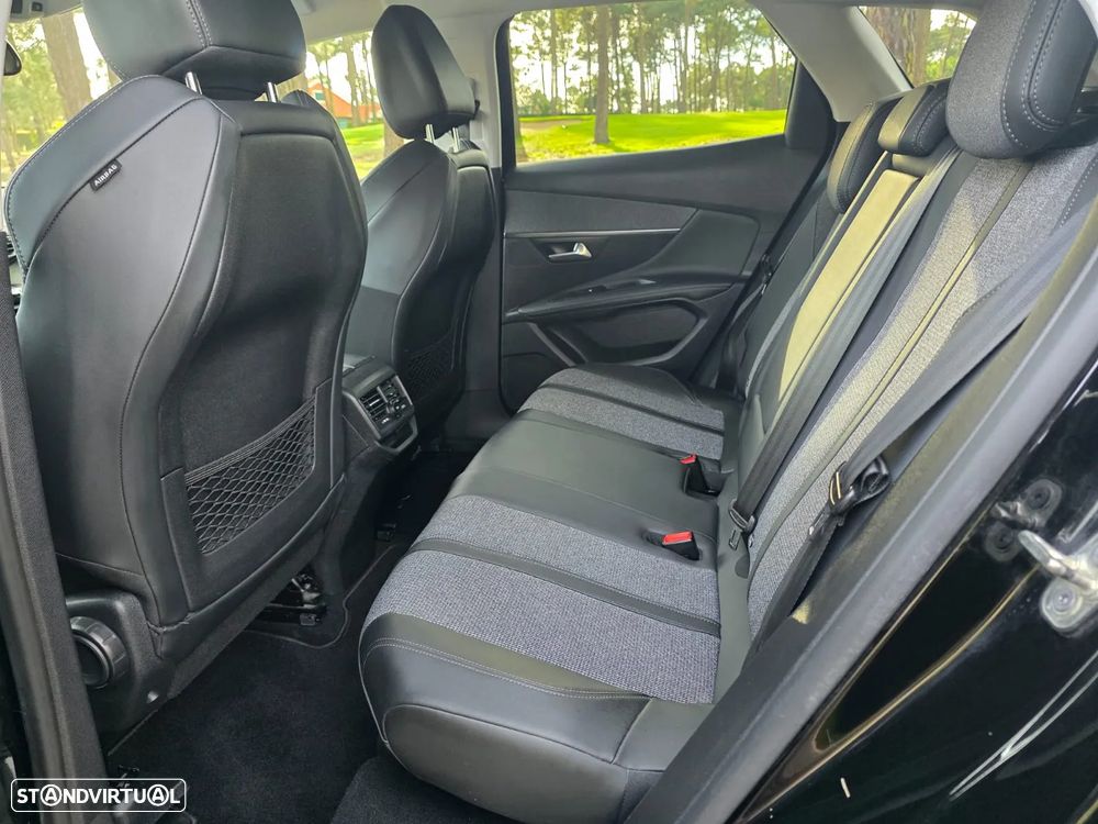 Peugeot 3008 BlueHDi 130 Stop & Start EAT8 Allure - 17