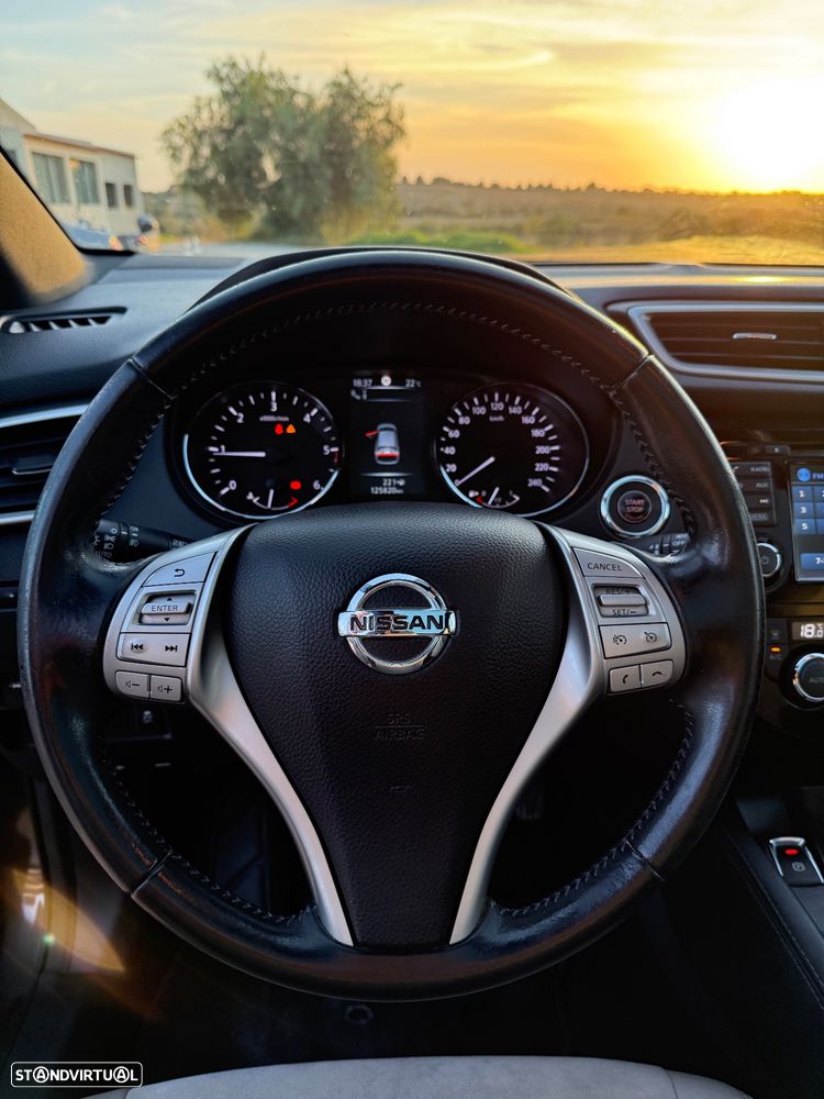 Nissan Qashqai 1.6 dCi Tekna Premium Pele S Alcantara - 14