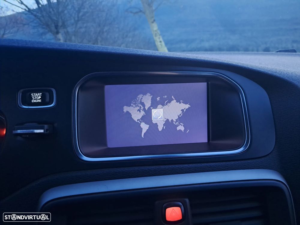 Volvo V40 1.5 T3 Sport Edition Geartronic - 24