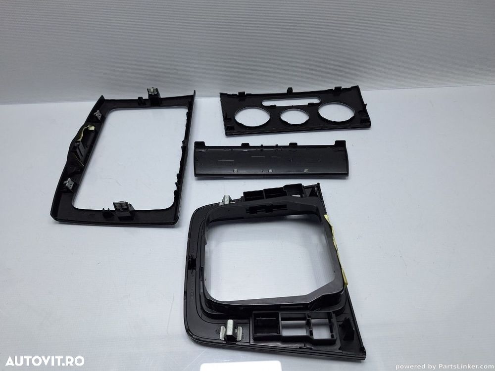 Treemuri consola centrala bord VOLKSWAGEN PASSAT Variant (3C5) [ 2005 - 2011 ] TDI (CBDC) 81KW|110HP OEM 3C0858069AE , 3C0864263G - 5