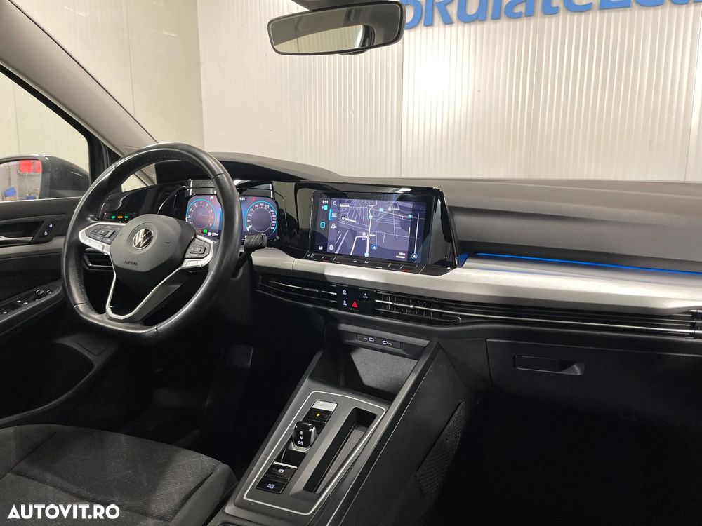 Volkswagen Golf 1.0 eTSI DSG MHEV Life - 9