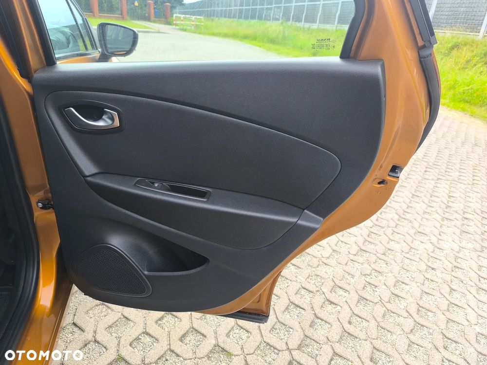 Renault Captur 1.2 Energy TCe Limited - 28