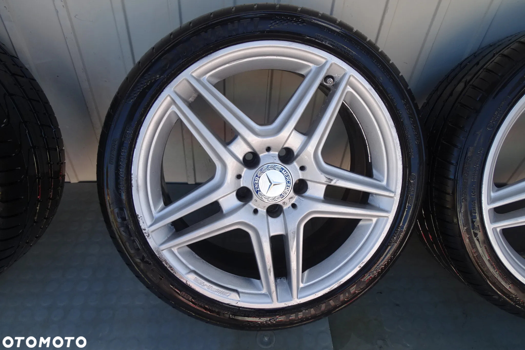 Mercedes E W212 W207 W211 C W205 CLS W218 Felgi 18 z oponami 8,0Jx18 ET48 8.5Jx18 ET45 2124013602 2074011502 - 4