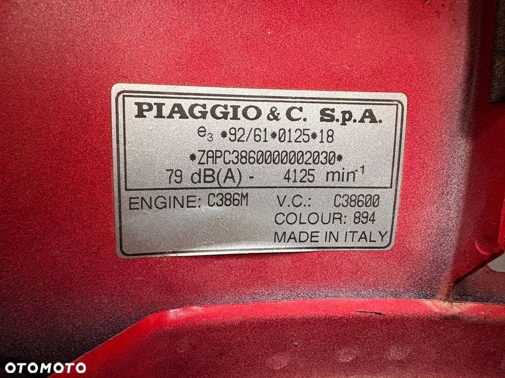 Piaggio Vespa - 22