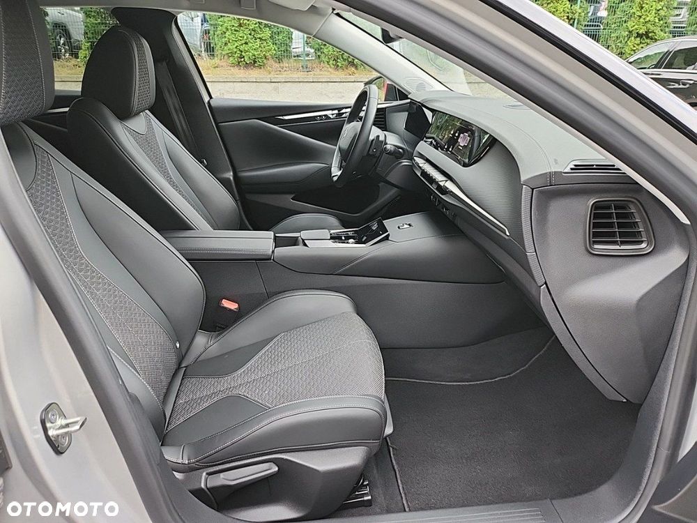 DS Automobiles DS 4 - 12