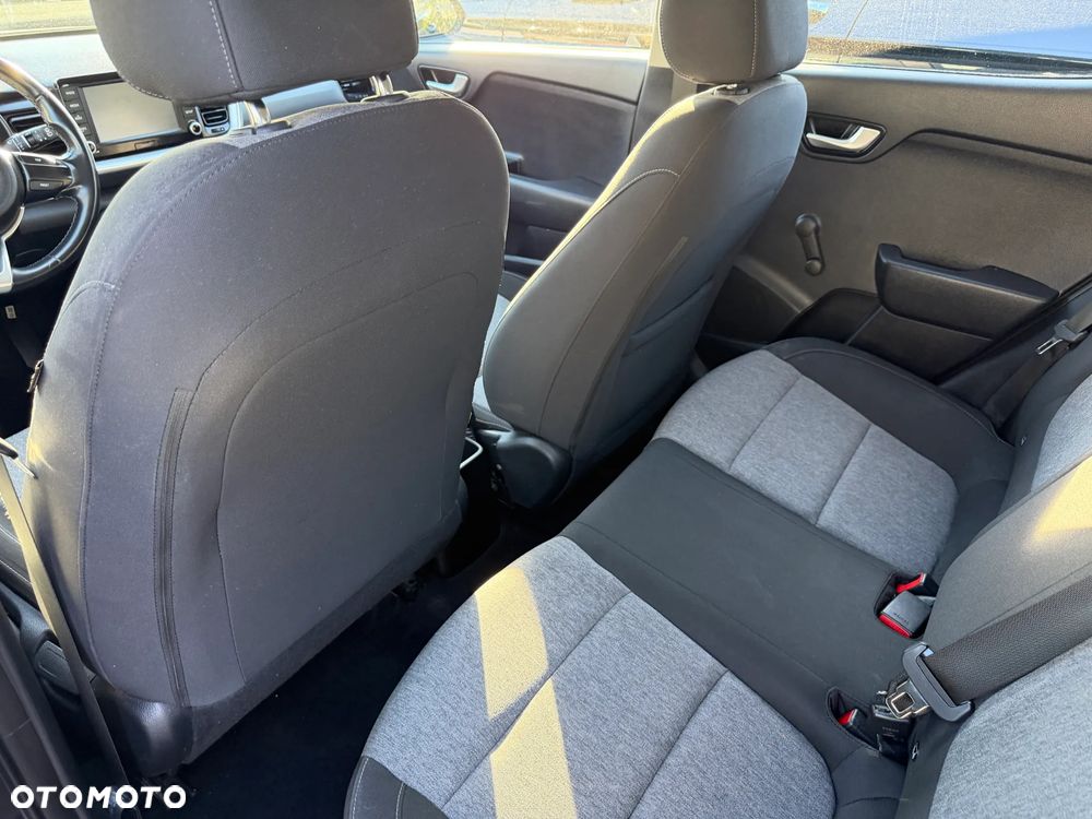 Kia Stonic 1.2 L - 18