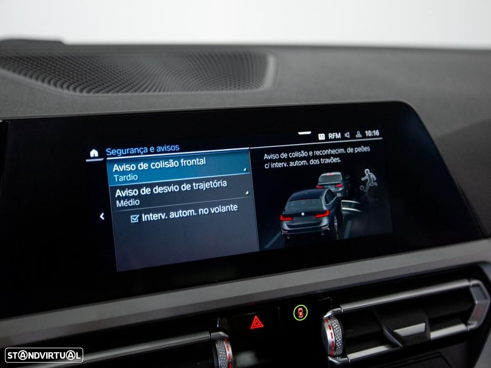 BMW 330 e Touring Corporate Edition Auto - 28