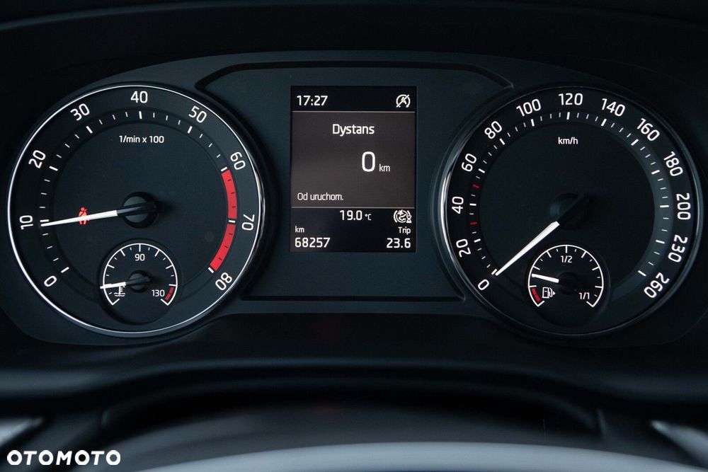 Skoda Octavia 1.5 TSI ACT Ambition - 32