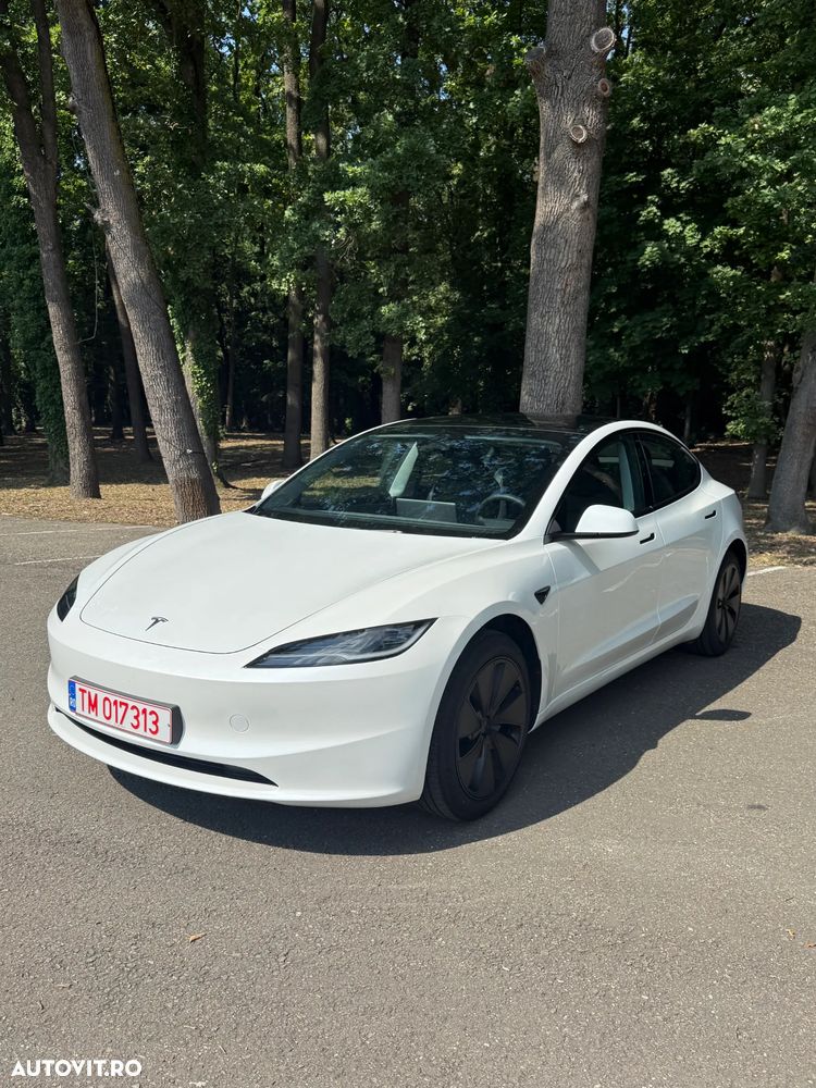 Tesla Model 3 RWD - 1