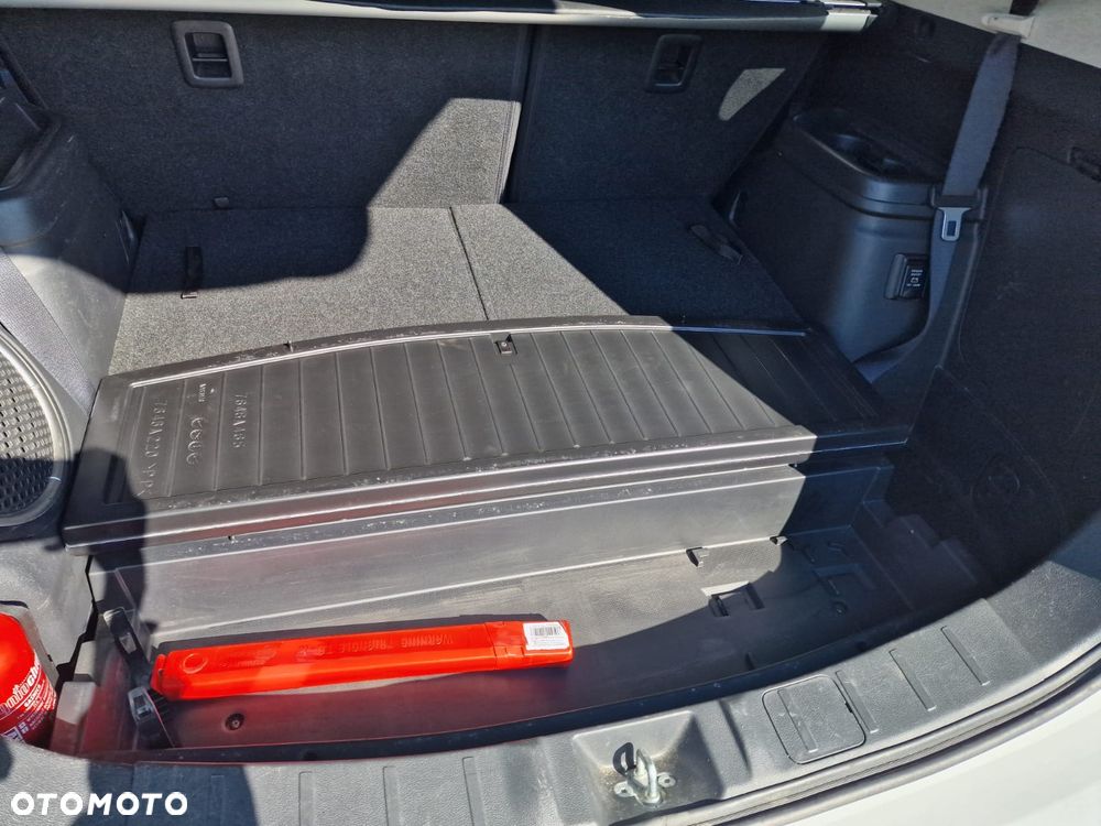 Mitsubishi Outlander 2.0 Intense + Navi 4WD CVT - 19