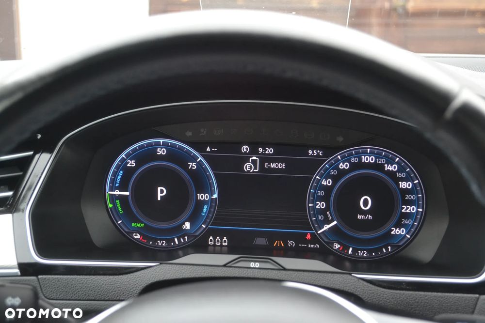 Volkswagen Passat ver-variant-plug--in--hybrid-gte - 29