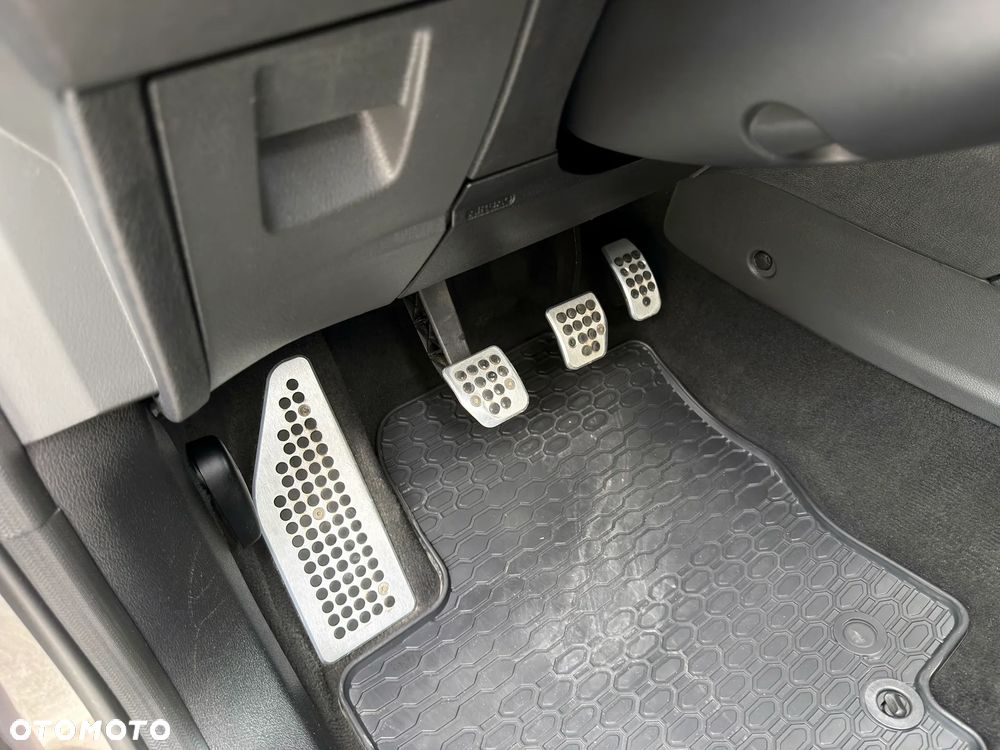 Ford Mondeo 2.0 TDCi Champions Edition - 33