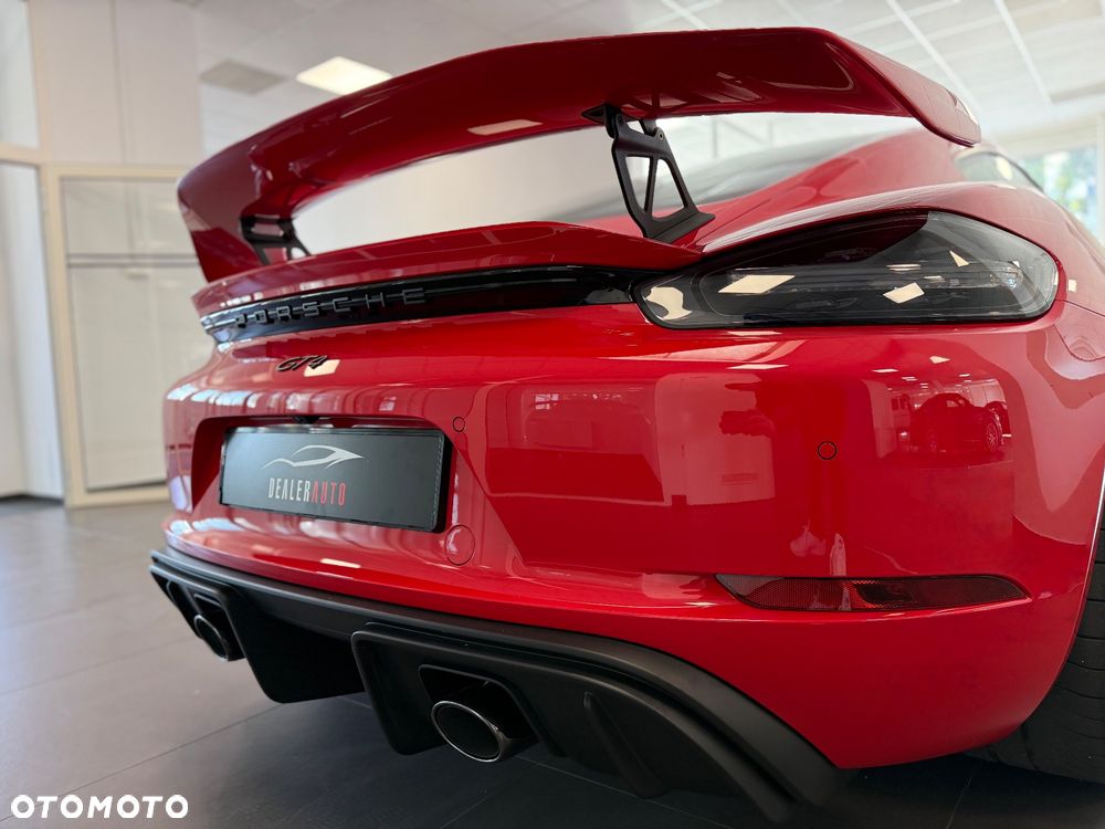 Porsche 718 Cayman - 8