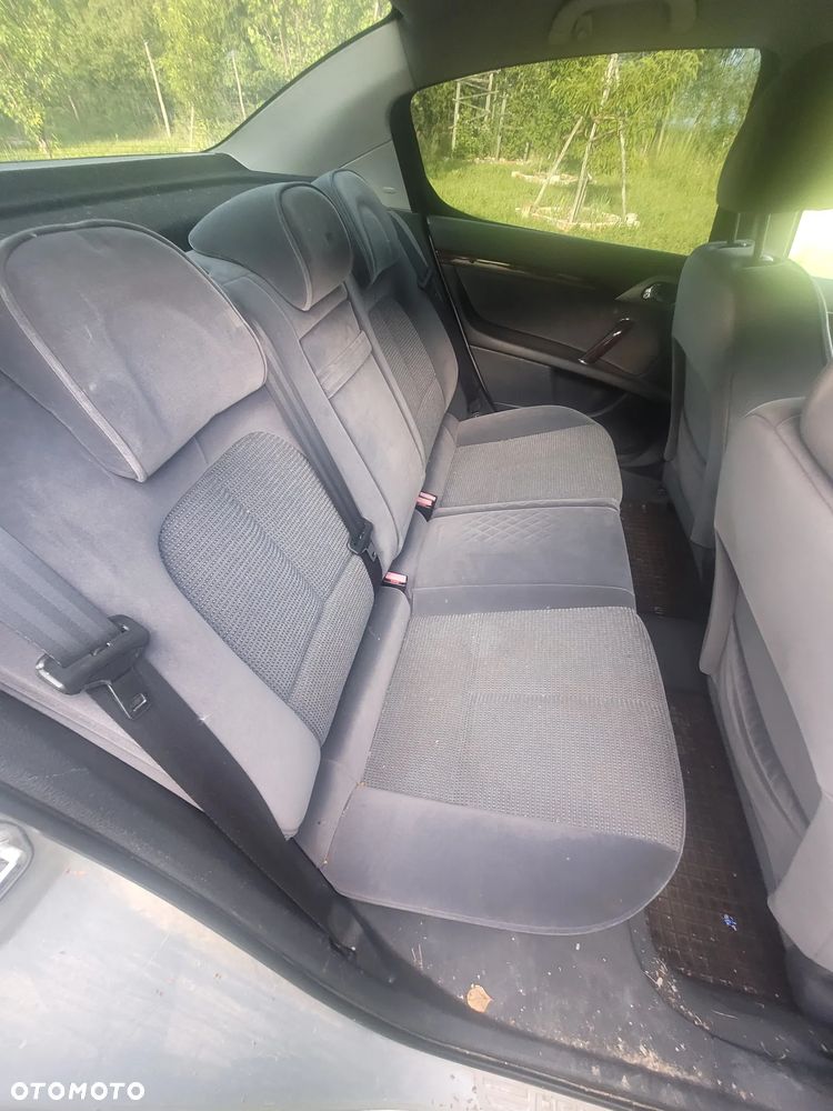 Peugeot 407 1.6 HDi Presence - 6