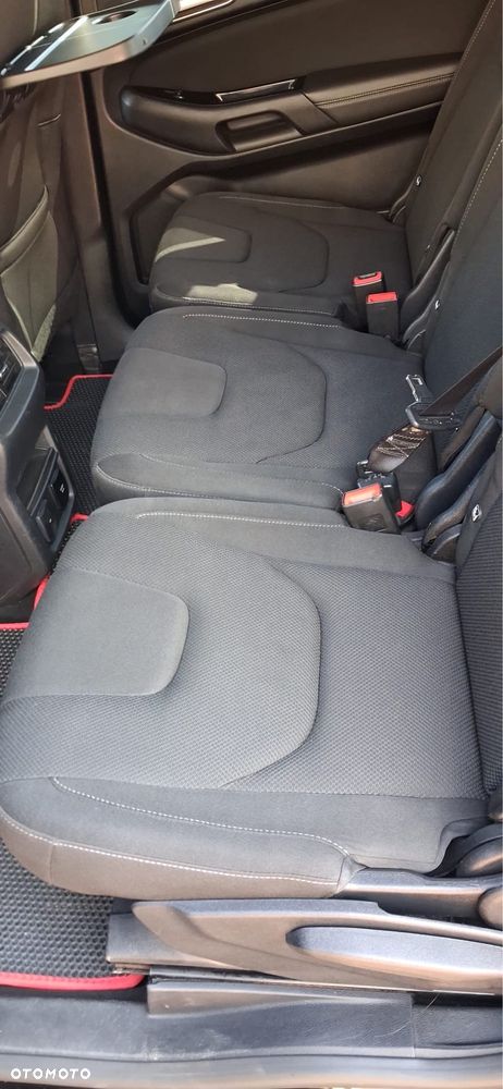Ford S-Max - 10