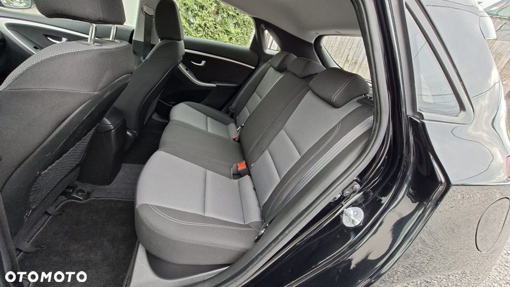 Hyundai i30 1.4 Premium - 19