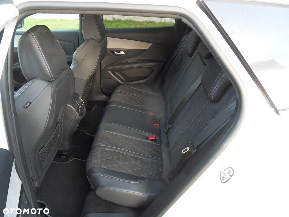 Peugeot 3008 BlueHDi 180 Stop & Start EAT8 GT - 12