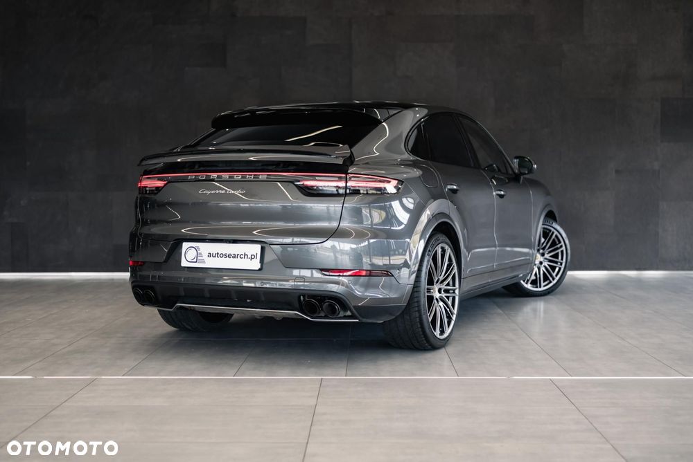 Porsche Cayenne Turbo - 4