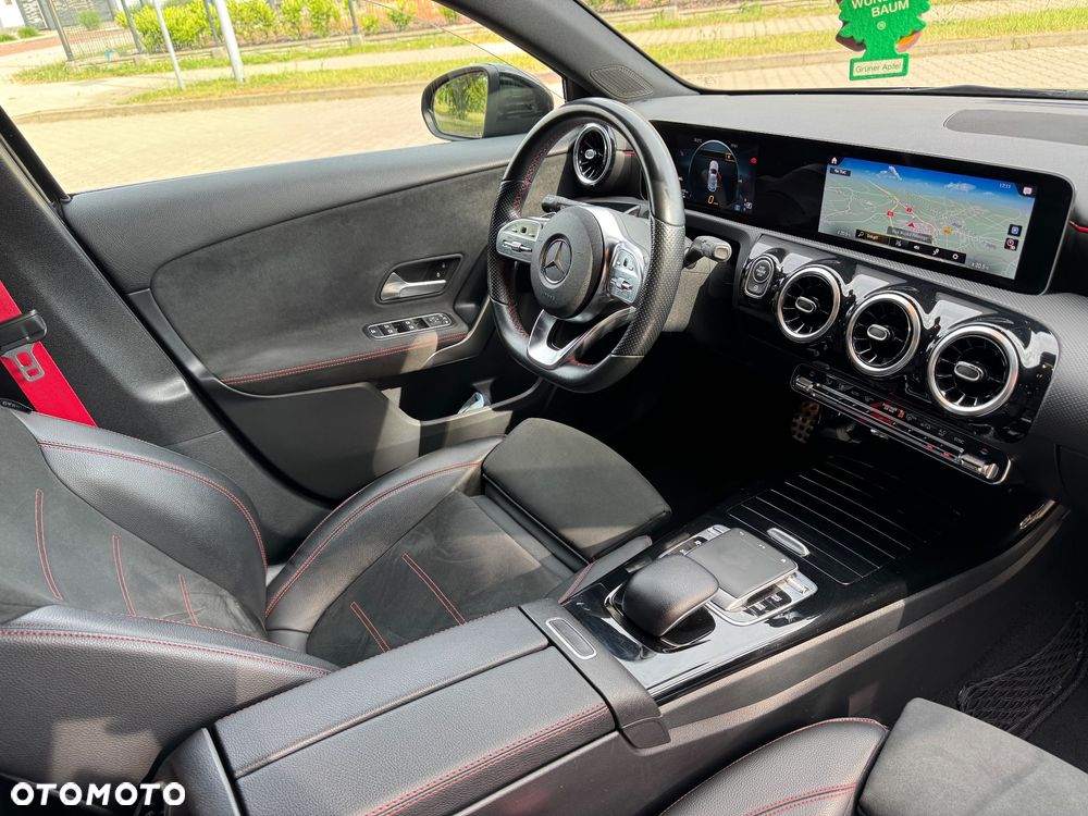 Mercedes-Benz Klasa A 180 d AMG Line 7G-DCT - 15