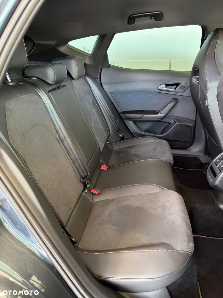 Cupra Formentor ver-1-5-etsi-mhev-dsg - 17