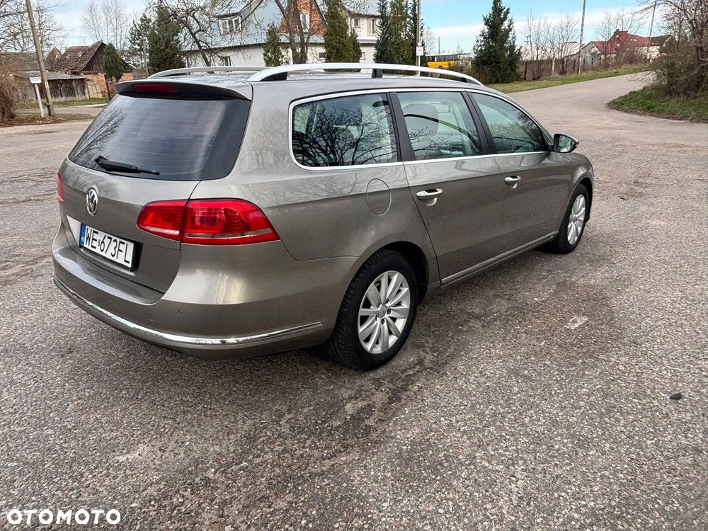Volkswagen Passat 2.0 TDI Highline DSG - 12