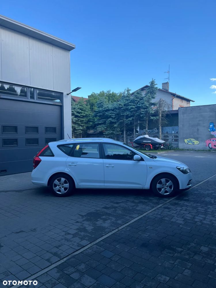 Kia Ceed 1.6 Crdi Comfort + - 4