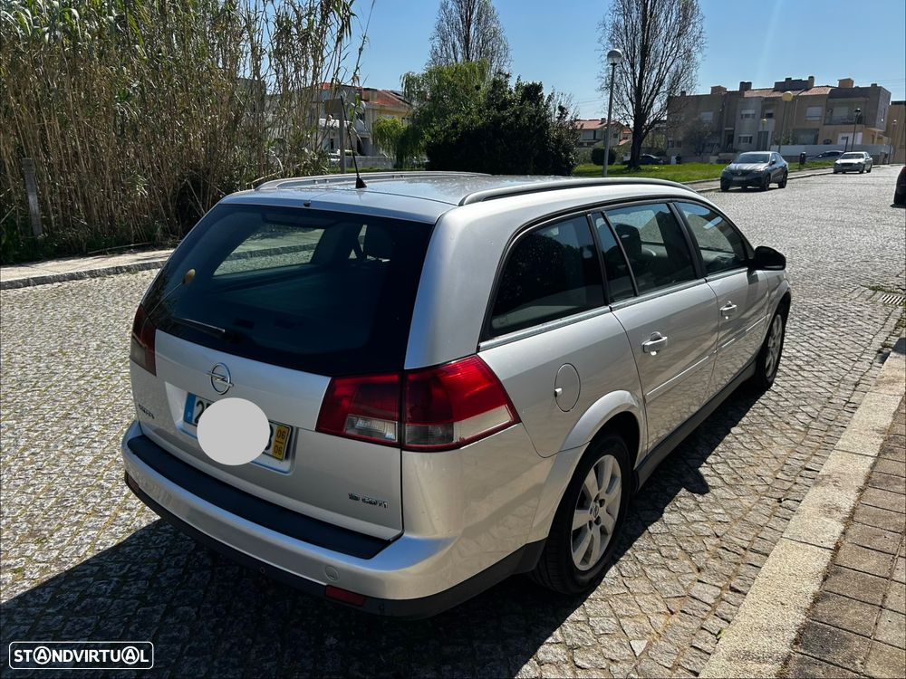Opel Vectra Caravan 1.9 CDTi Executive - 3