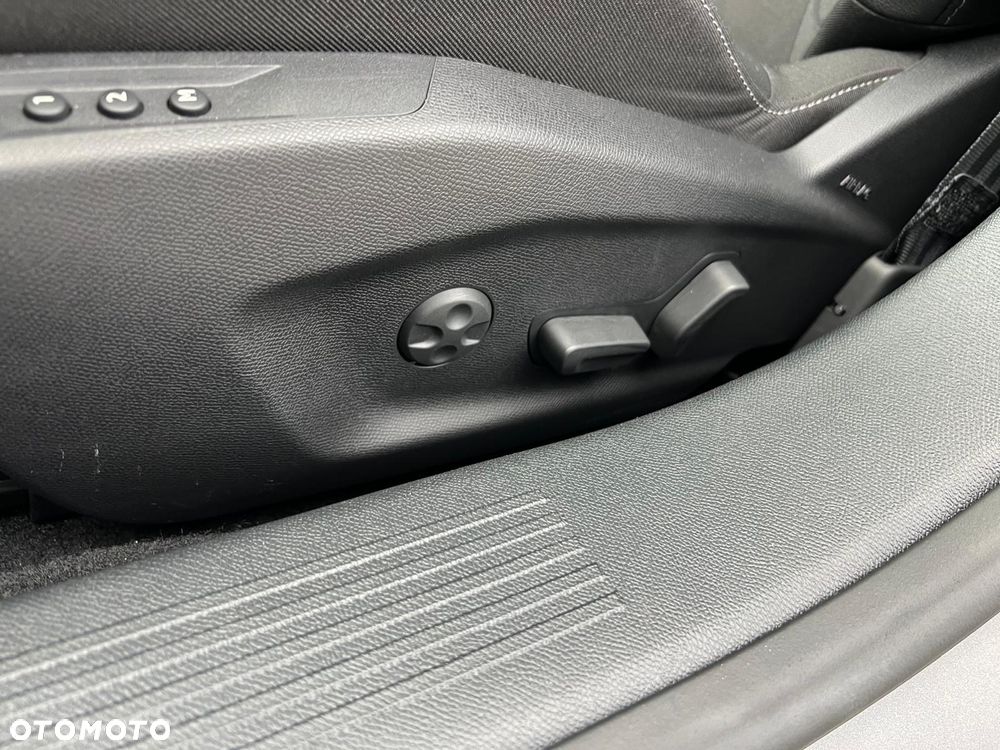 Opel Astra 1.6 T Plug-in Hybrid Ultimate - 24