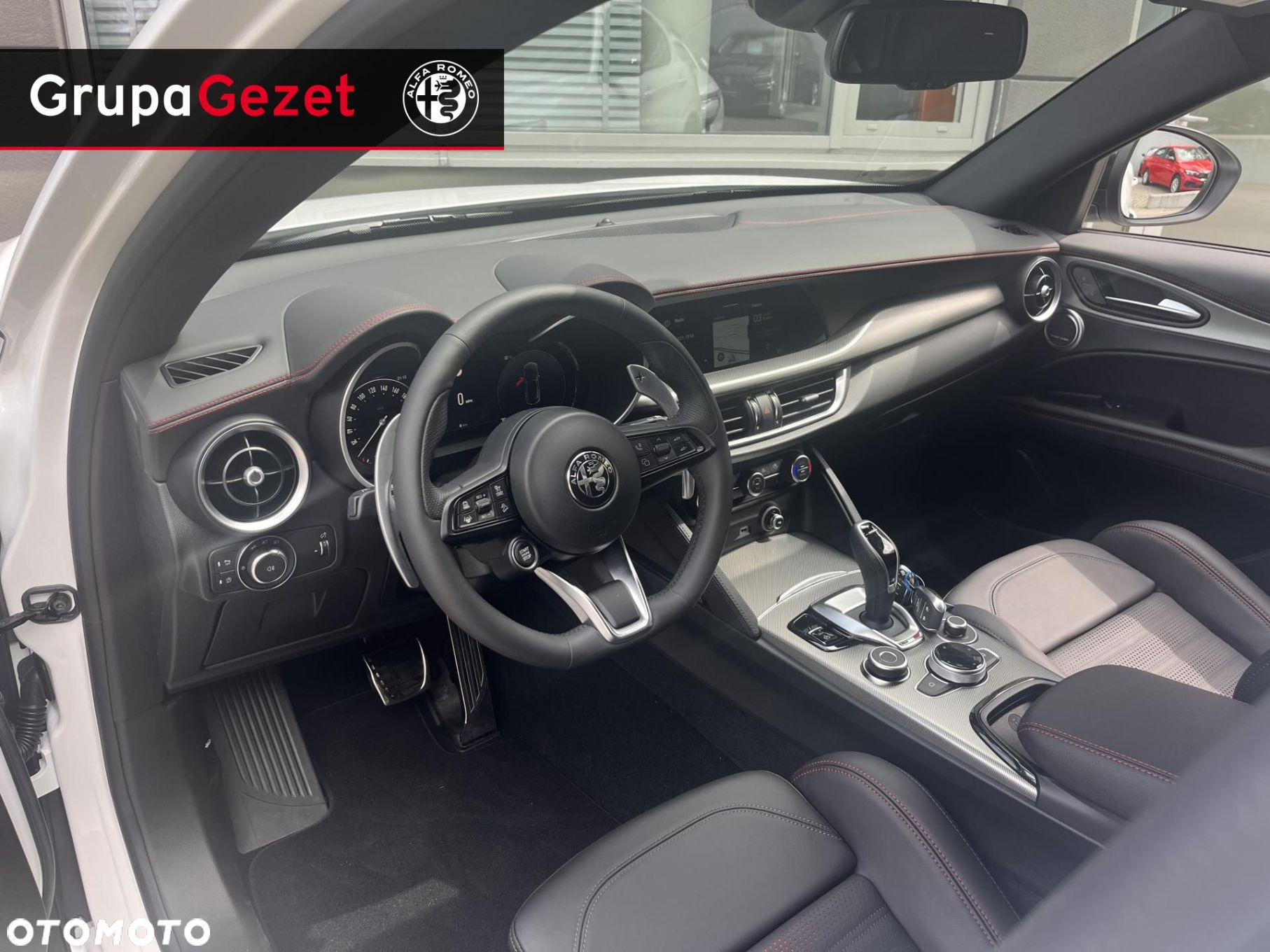 Alfa Romeo Stelvio - 8