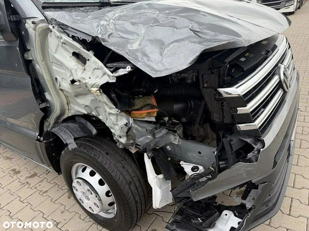 Volkswagen Crafter - 11
