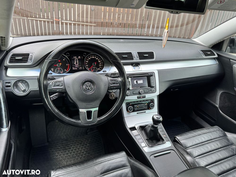 Volkswagen Passat 2.0 TDI DPF Highline - 5