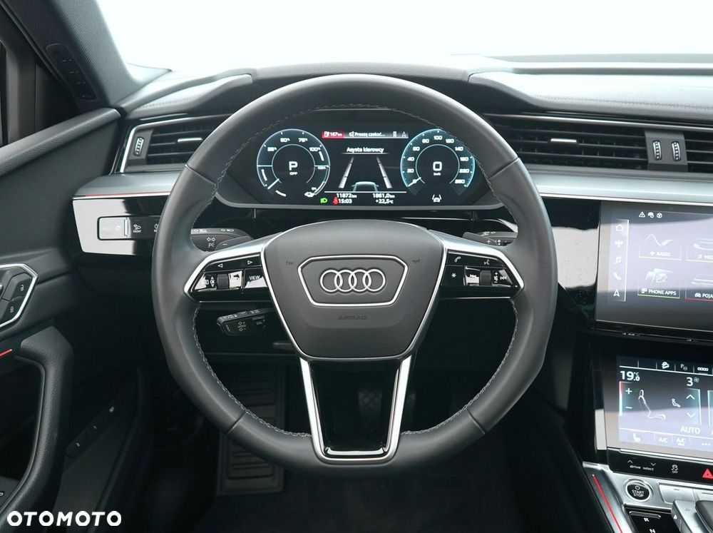 Audi Q8 Sportback e-tron - 18