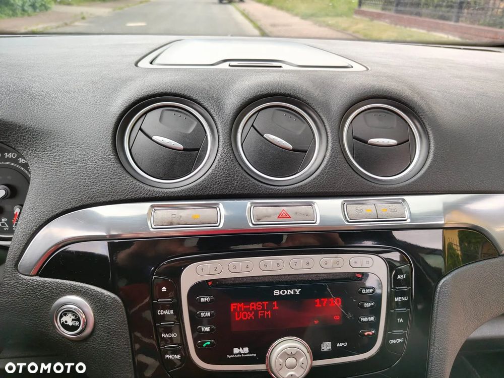 Ford S-Max - 27