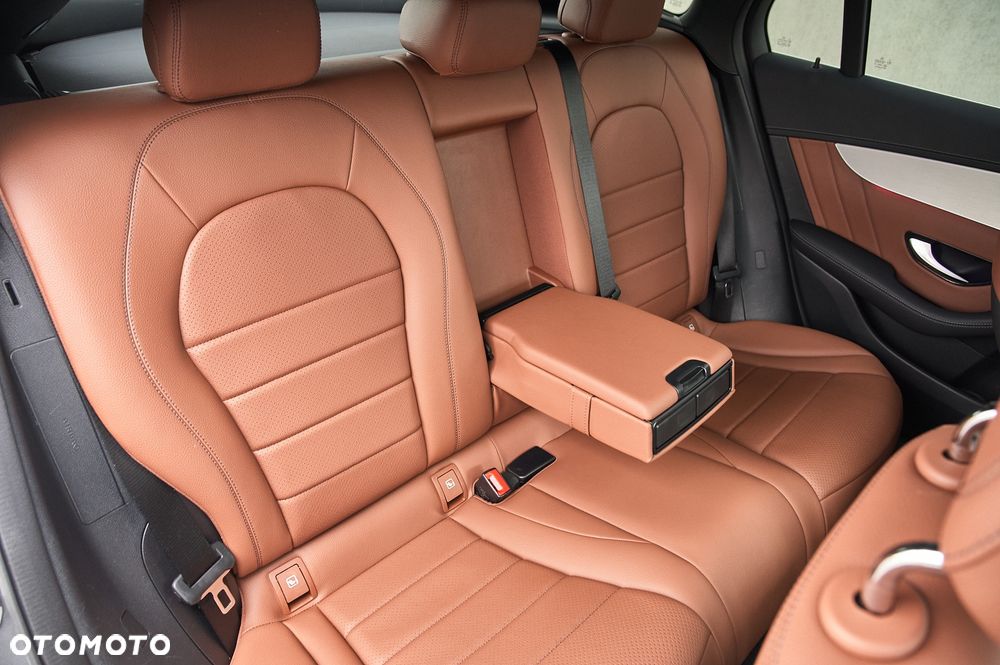 Mercedes-Benz GLC - 28