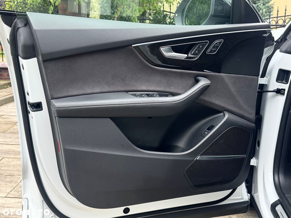 Audi Q8 50 TDI mHEV Quattro Black Edition Tiptronic - 18