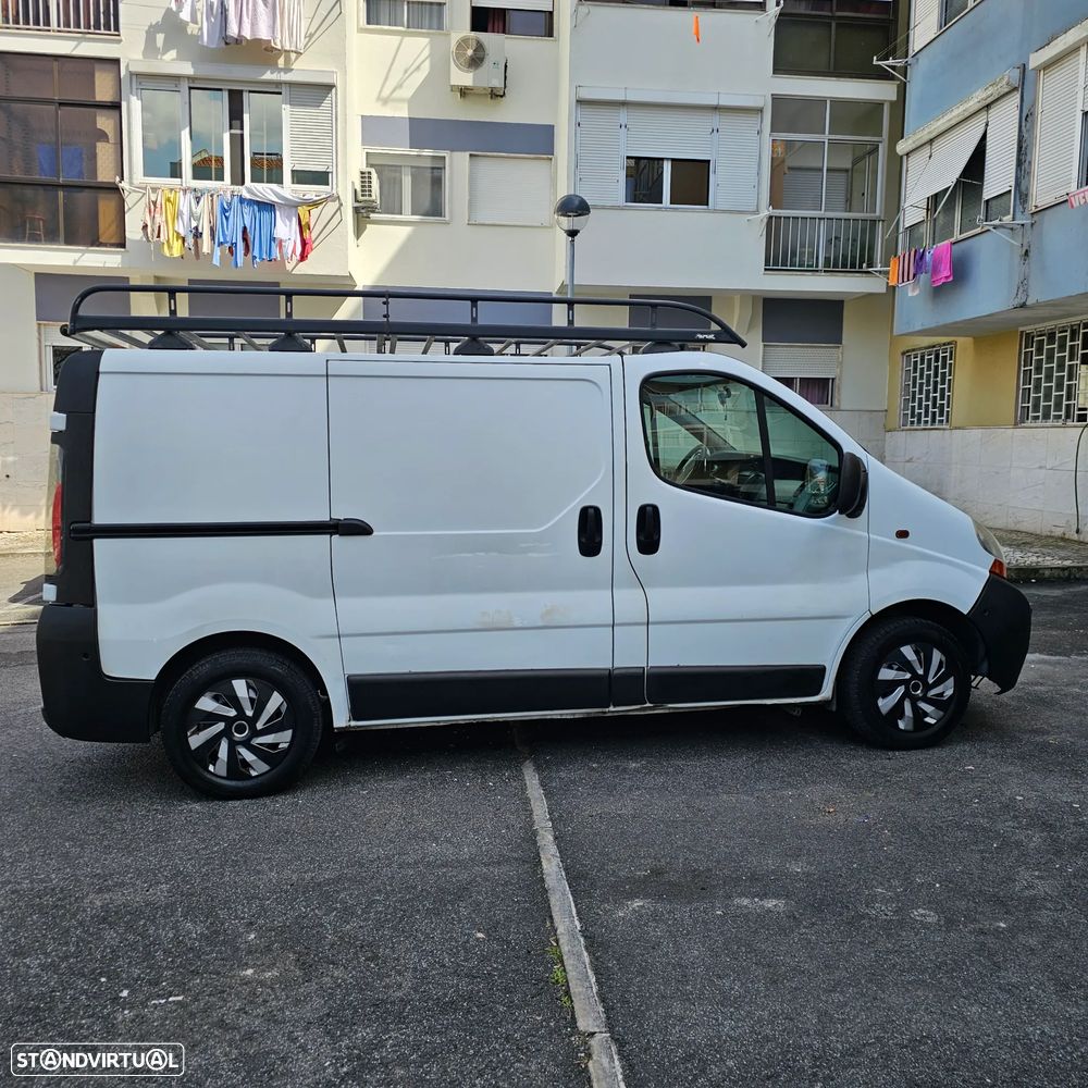Renault Trafic - 10
