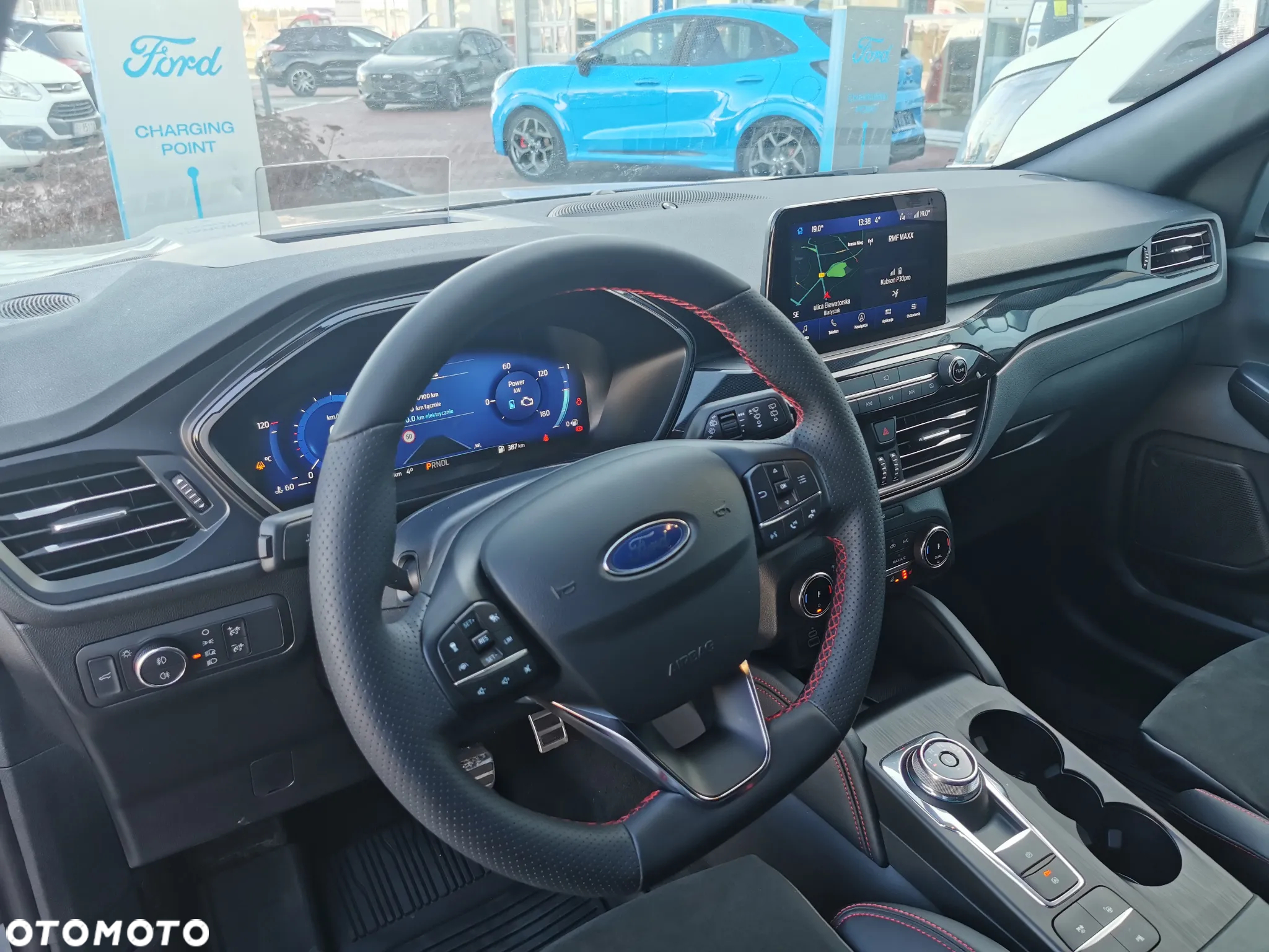 Ford Kuga - 8