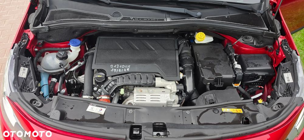Peugeot 2008 1.2 Pure Tech Allure S&S EAT6 - 25
