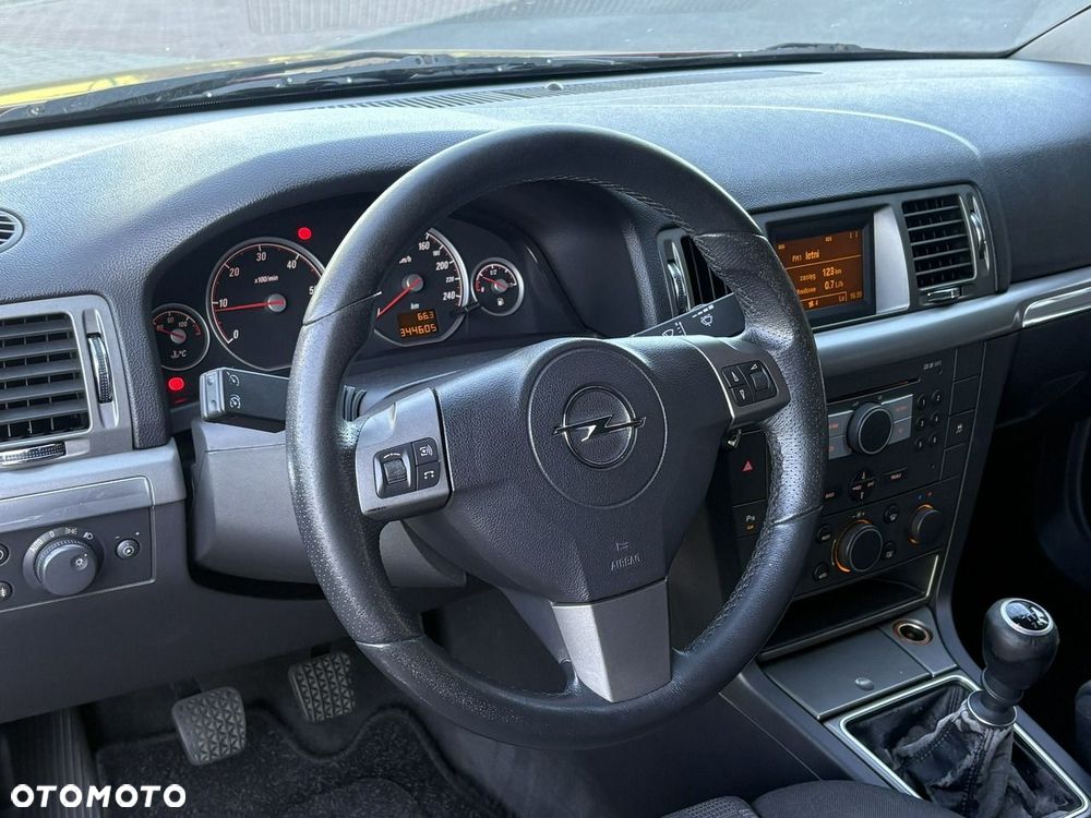 Opel Vectra 1.9 CDTI Sport / GTS - 21
