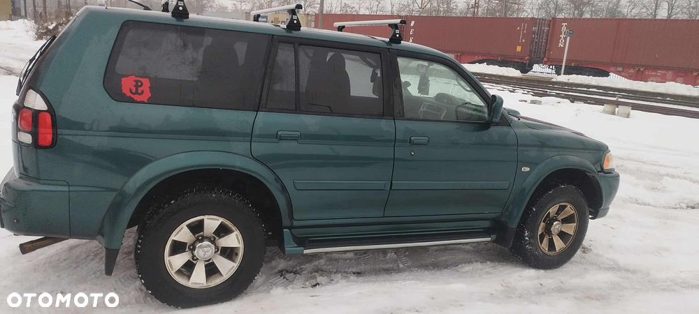 Mitsubishi Pajero Sport 2.5 TD Classic - 1