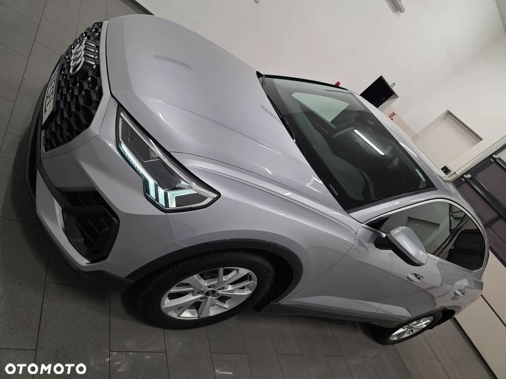 Audi Q3 Sportback 35 TDI S-Line S tronic - 4