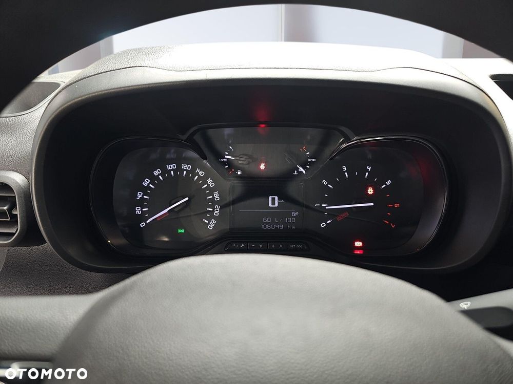 Toyota ProAce 2.3T 1.5 D-4D 100KM std Furgon Active - 11