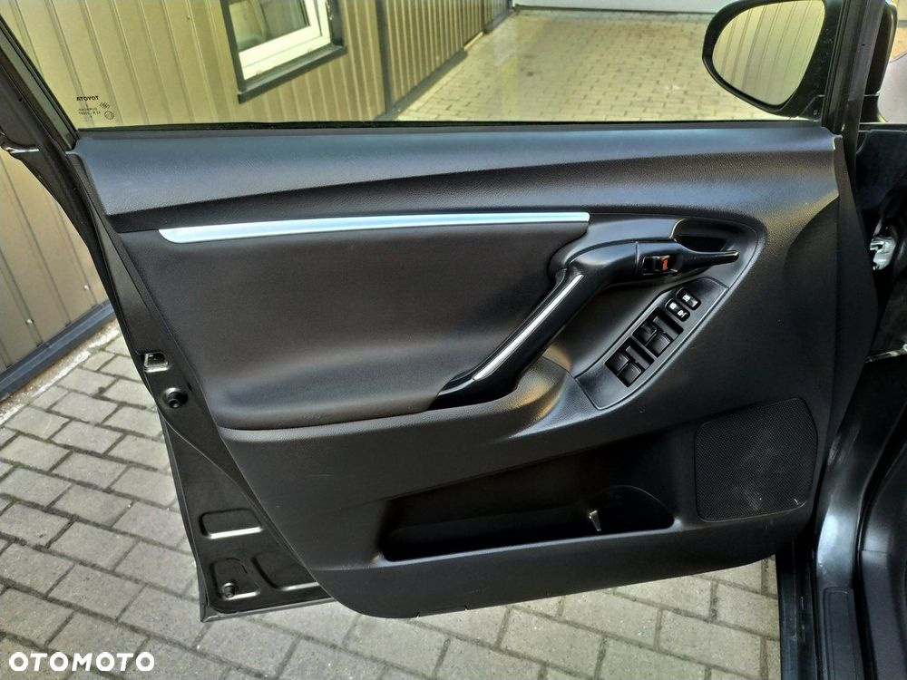 Toyota Verso 1.8 Premium 7os MS - 14