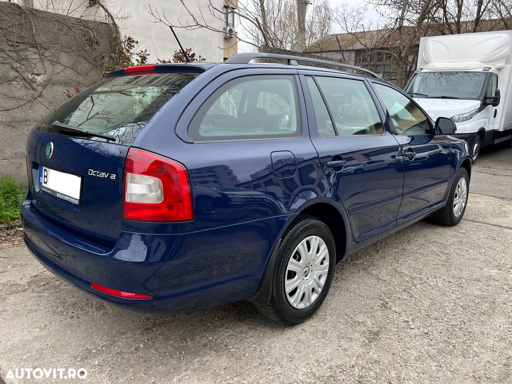 Skoda Octavia 1.6 TDI Ambiente - 2